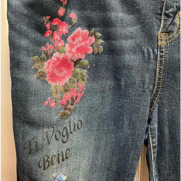 Torrid Boyfriend‎ Vintage Stretch Dark
Wash Hand Painted Jeans. Size 16XT. - Picture 12 of 16